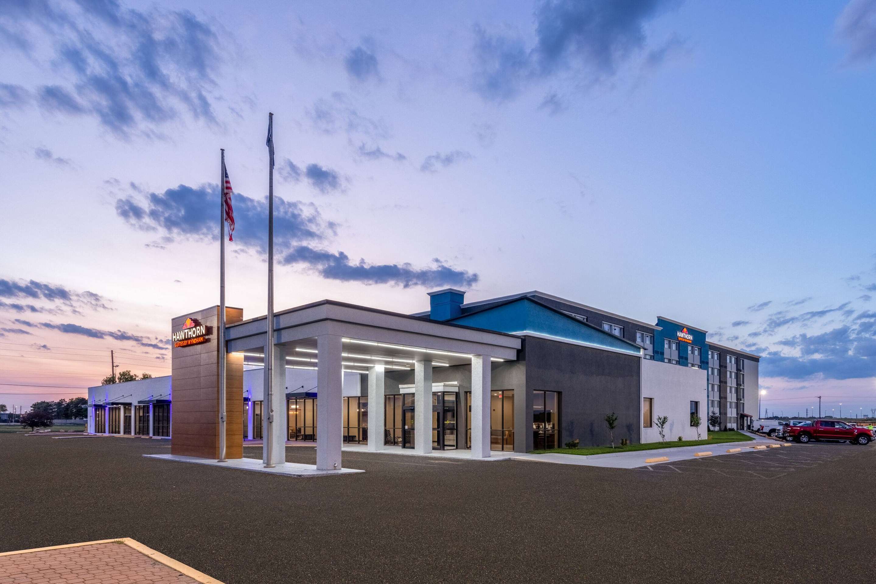 Exterior | Hawthorn Extended Stay by Wyndham Wichita Airport