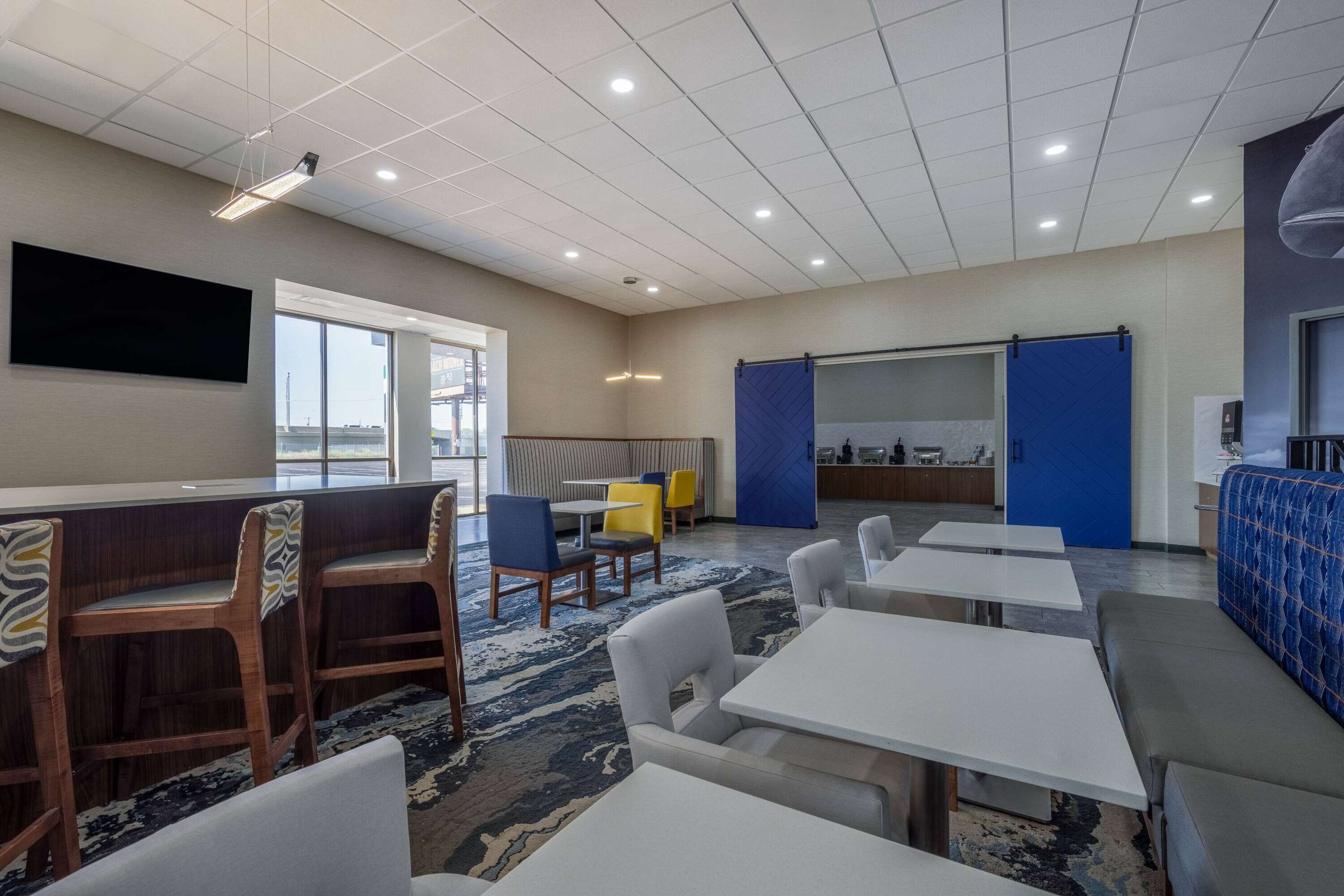Lobby | Hawthorn Extended Stay by Wyndham Wichita Airport