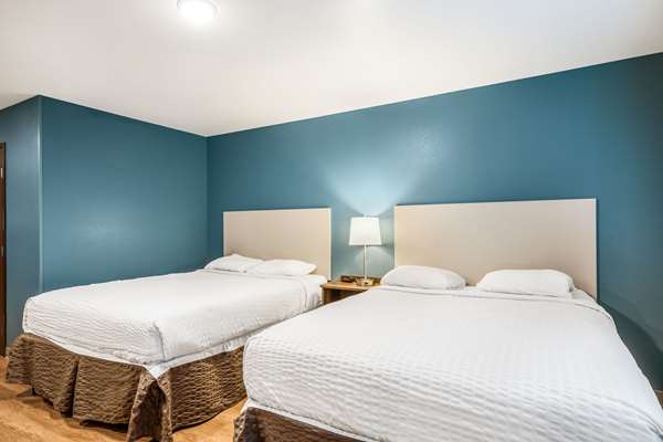  - WoodSpring Suites Elgin - I-90, Exit 52
