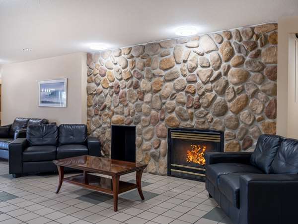  - Travelodge Lacombe