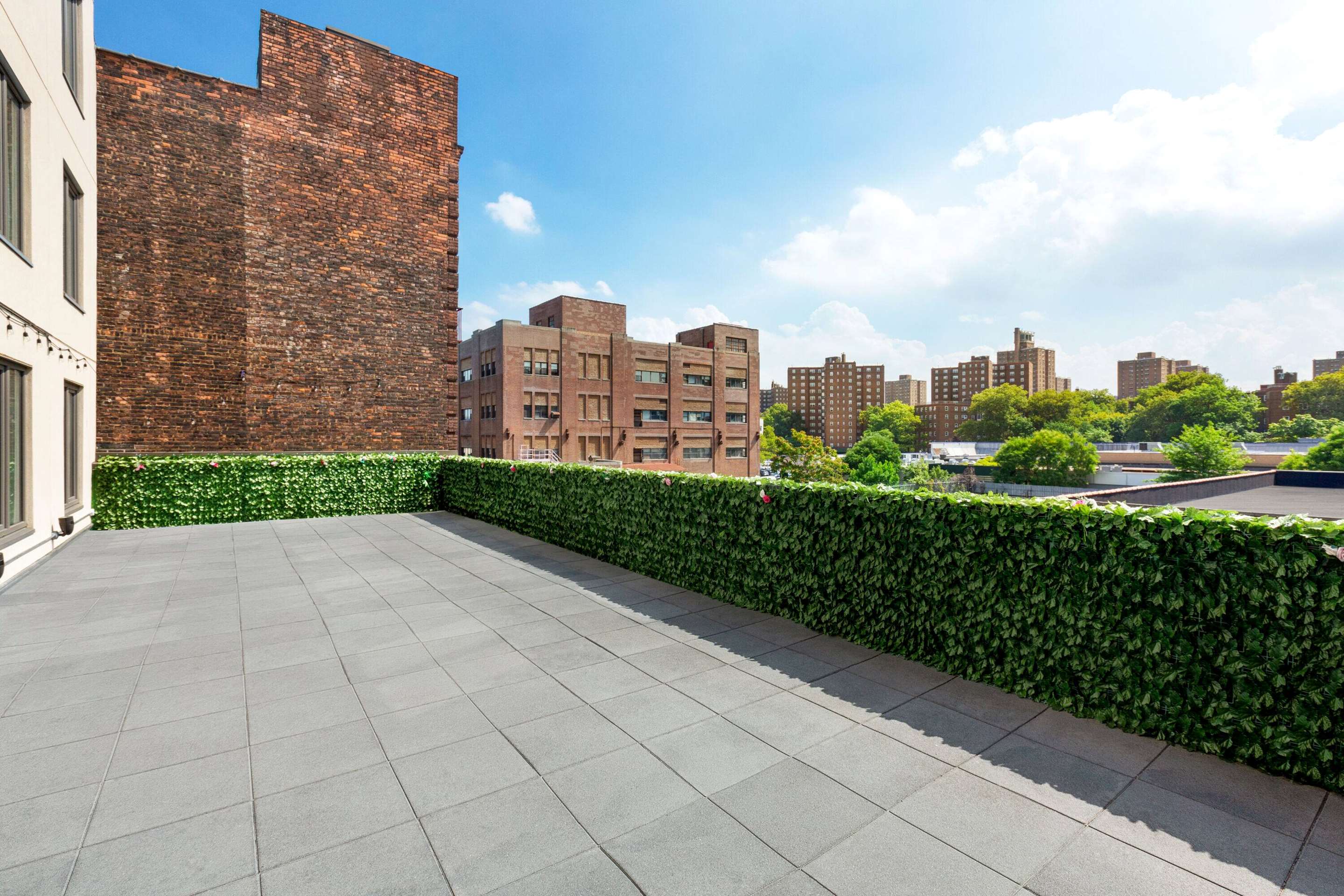 Property amenity | Wingate by Wyndham Bronx/Haven Park