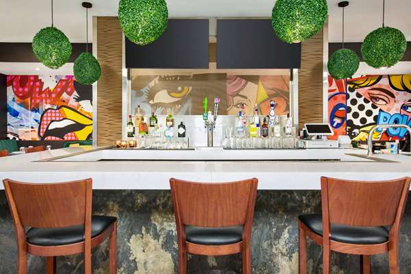 Restaurant - Wingate by Wyndham Hotel Bronx Haven Park New York