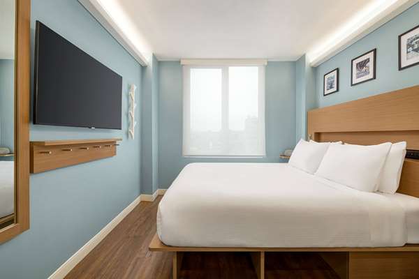  - Wingate by Wyndham Hotel Bronx Haven Park New York