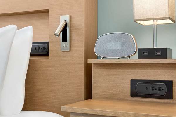  - Wingate by Wyndham Hotel Bronx Haven Park New York