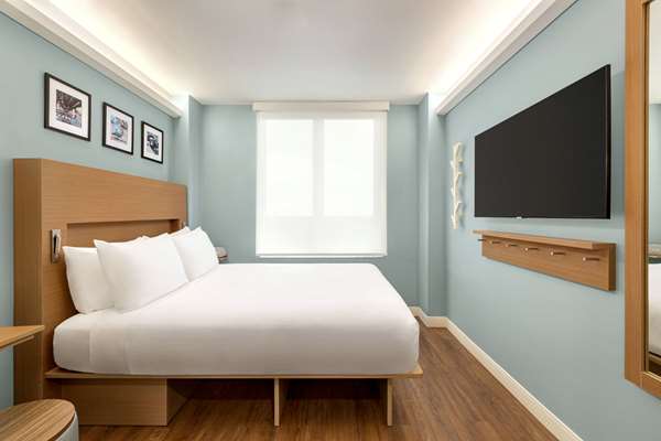  - Wingate by Wyndham Hotel Bronx Haven Park New York