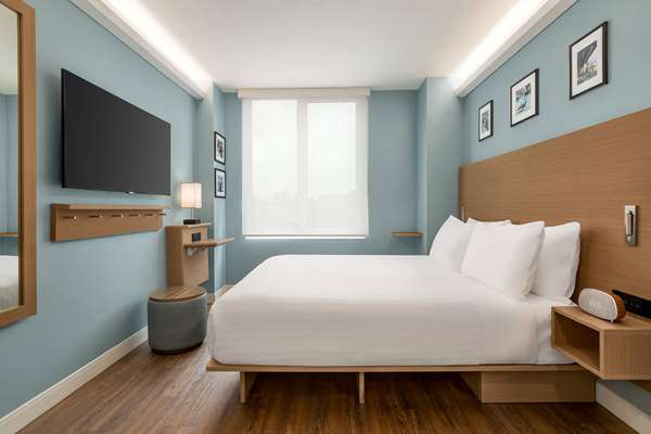  - Wingate by Wyndham Hotel Bronx Haven Park New York