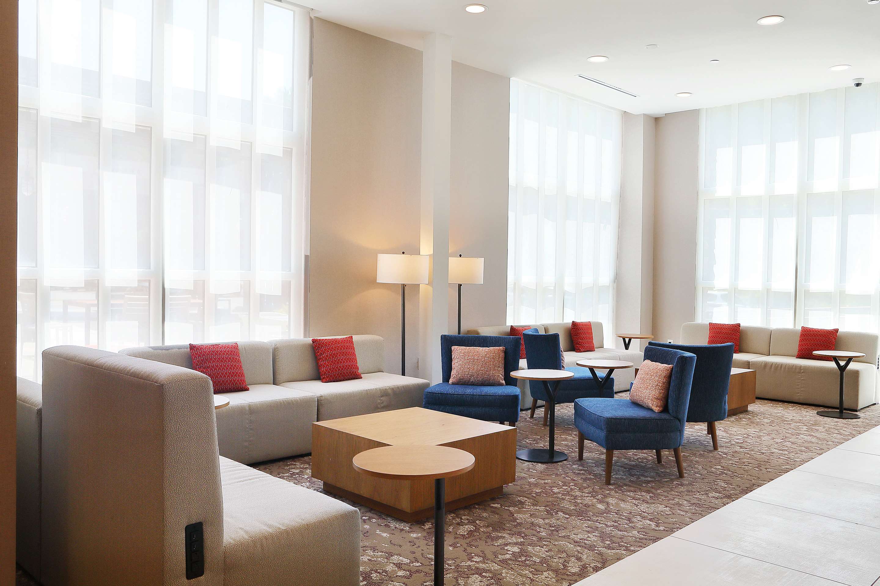 Lobby | Hilton Garden Inn Bel Air