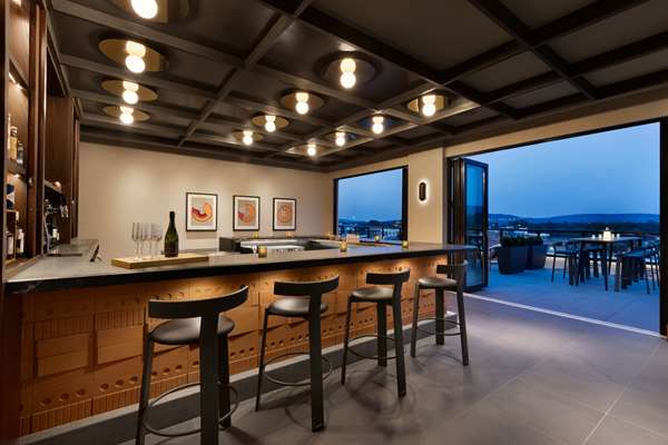 106 Jefferson Huntsville, Curio Collection by Hilton