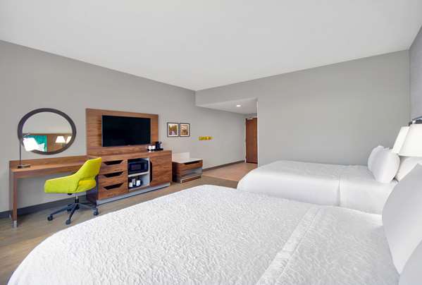  - Hampton Inn Abingdon - I-81, Exit 17