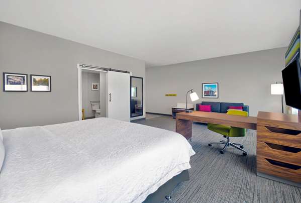  - Hampton Inn Abingdon - I-81, Exit 17