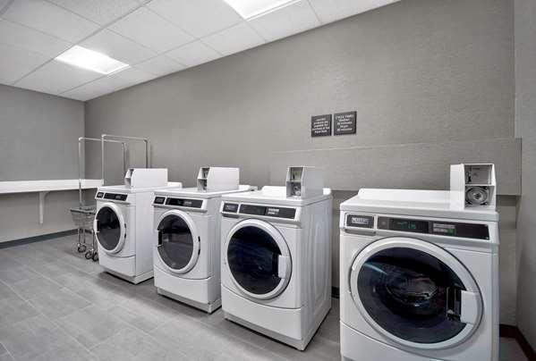  - Hampton Inn Abingdon - I-81, Exit 17