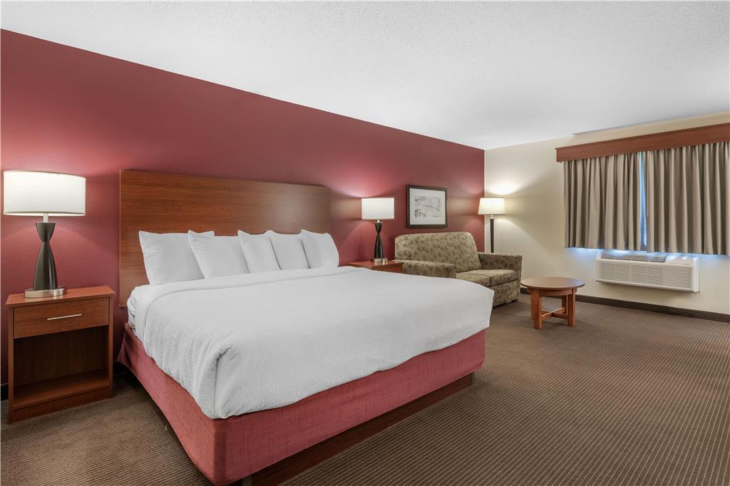 SureStay Plus by Best Western Litchfield-guestroom-Guest Room,On-Site.jpg