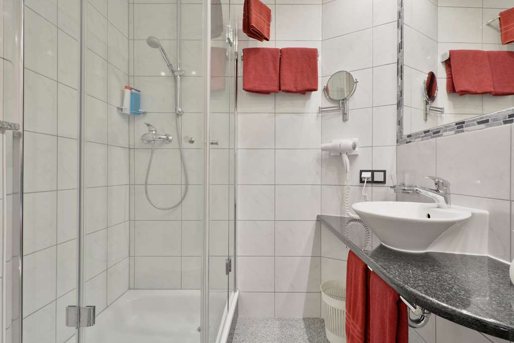 Hotel Engelhorn-guestroom-Guest Room,Bathroom,On-Site.jpg