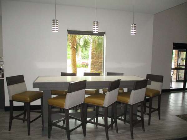 Amenities - Best Western Plus Regency Park Hotel Walker