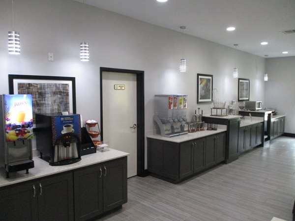 Amenities - Best Western Plus Regency Park Hotel Walker