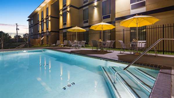 Pool - Best Western Plus Regency Park Hotel Walker