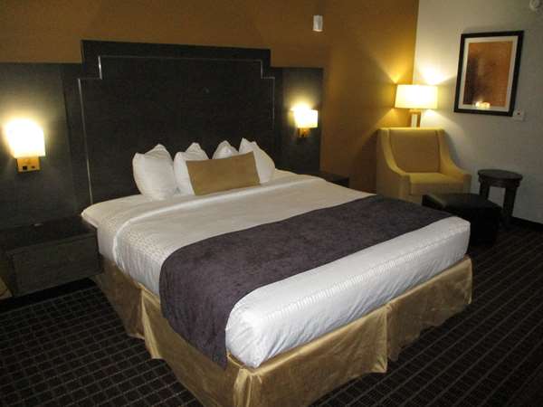  - Best Western Plus Regency Park Hotel Walker