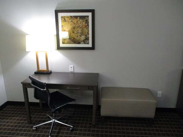  - Best Western Plus Regency Park Hotel Walker