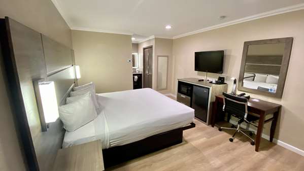  - SureStay Hotel by Best Western Santa Cruz