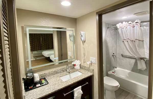  - SureStay Hotel by Best Western Santa Cruz