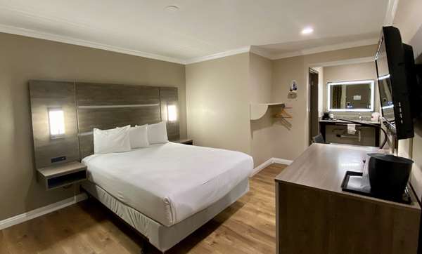  - SureStay Hotel by Best Western Santa Cruz