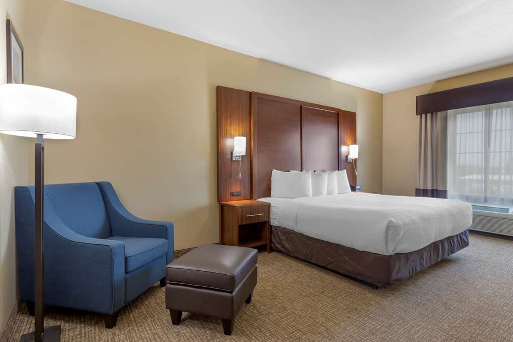 Best Western Texas City-guestroom-Guest Room,On-Site.jpg
