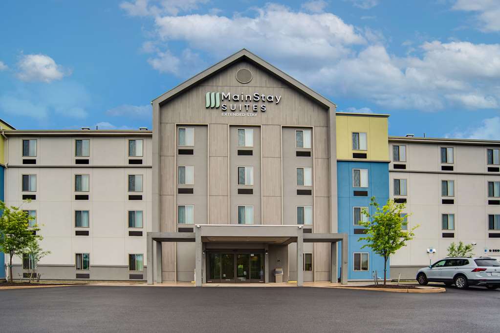 MainStay Suites Carlisle-Harrisburg