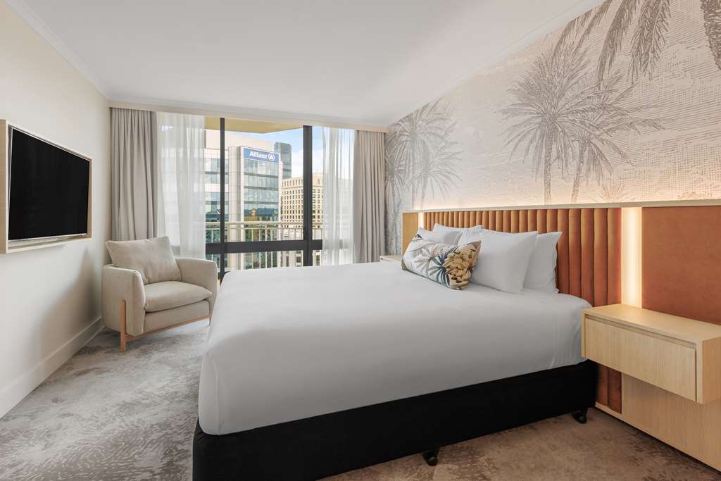 AMORA HOTEL BRISBANE-guestroom-Guest Room,Suite,On-Site.jpg
