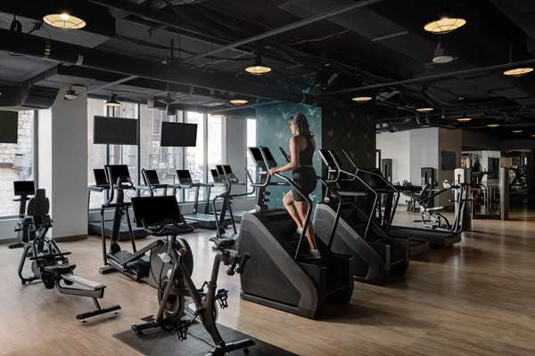  - Tommie Hotel Downtown Austin - I-35, Exit 234B