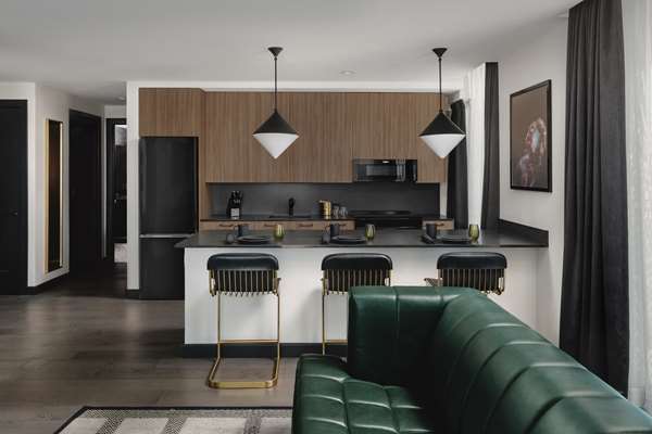 Suite - Thompson Hotel Downtown Austin - I-35, Exit 234B