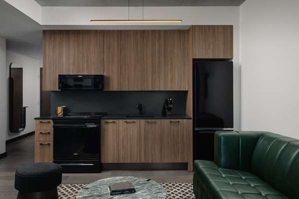 Suite - Thompson Hotel Downtown Austin - I-35, Exit 234B