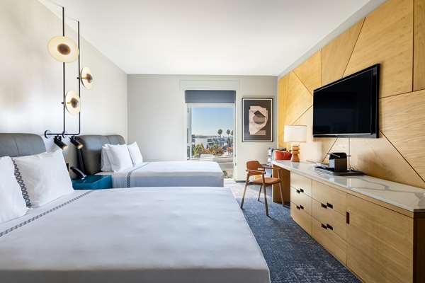  - Shay Hotel Culver City - I-10, Exit 6