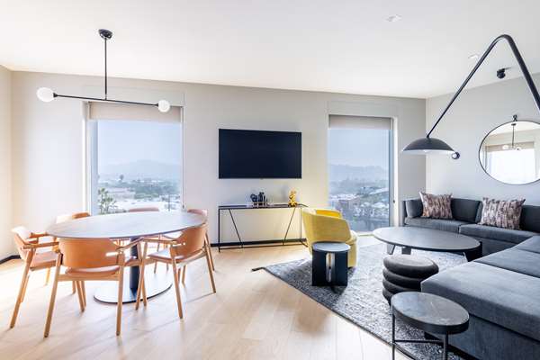 Suite - Shay Hotel Culver City - I-10, Exit 6