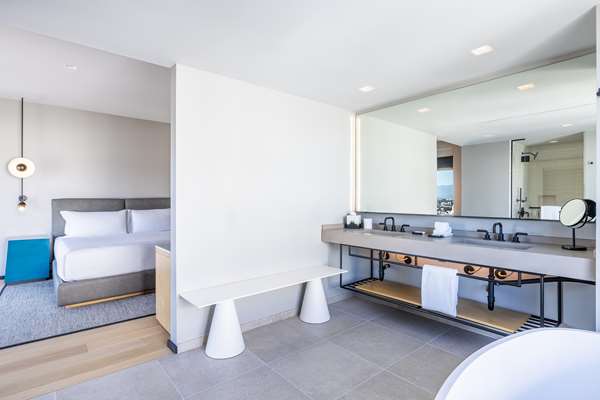  - Shay Hotel Culver City - I-10, Exit 6