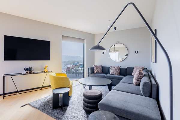 Suite - Shay Hotel Culver City - I-10, Exit 6