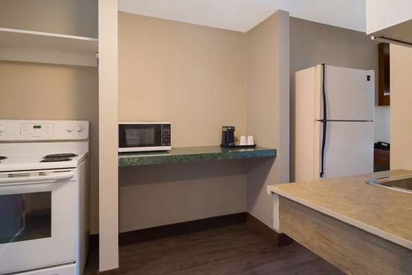  - Canadas Best Value Inn & Suites Kamloops