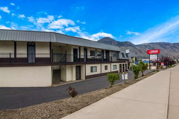 Exterior view - Canadas Best Value Inn & Suites Kamloops