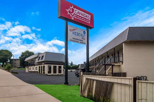 Exterior view - Canadas Best Value Inn & Suites Kamloops