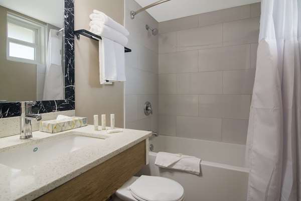  - Canadas Best Value Inn & Suites Kamloops