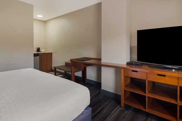  - Canadas Best Value Inn & Suites Kamloops
