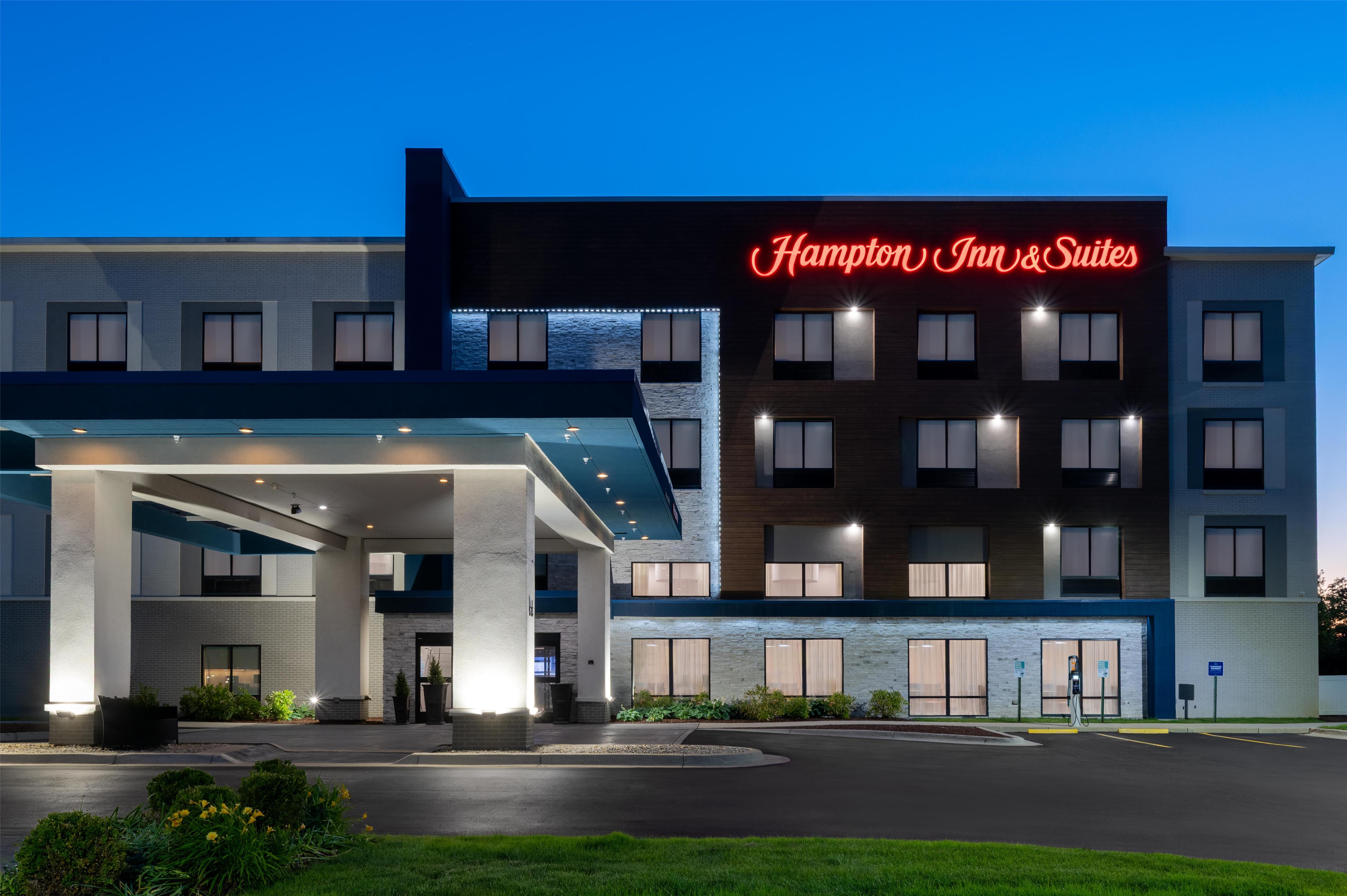 Exterior | Hampton Inn & Suites Ypsilanti
