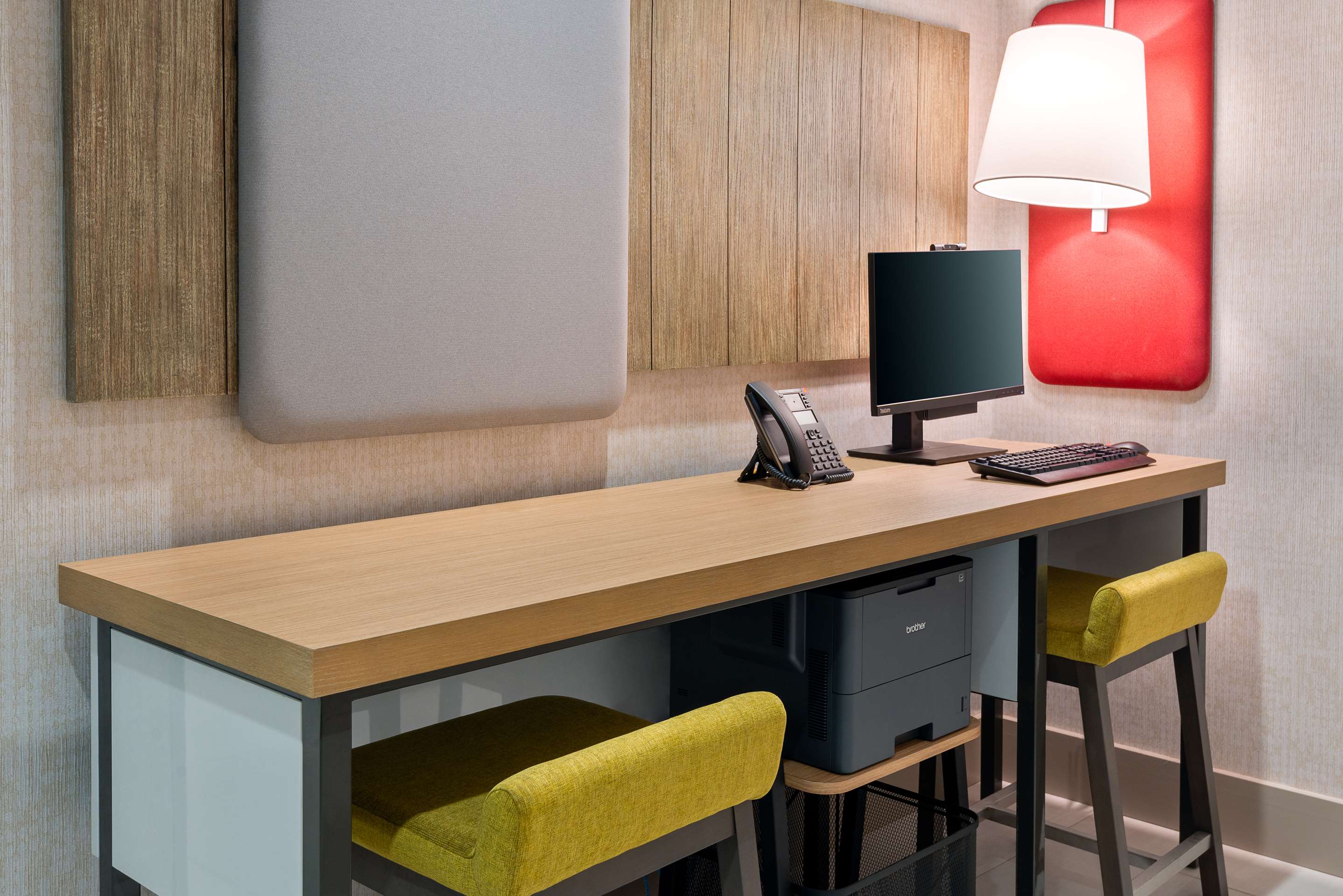 Business Center | Hilton Garden Inn Panama City Airport