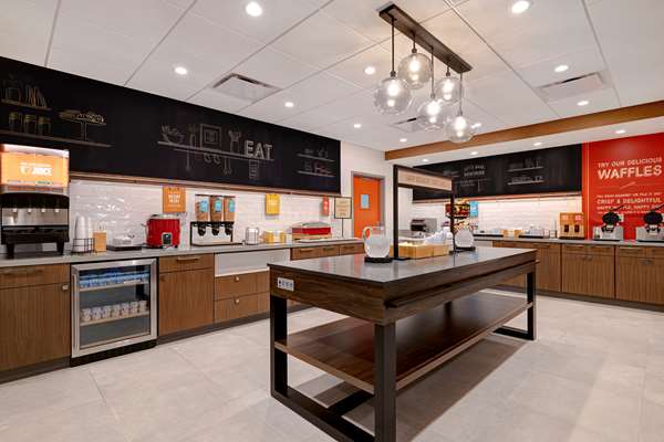 Amenities - Hampton Inn Crown Point - I-65, Exit 249