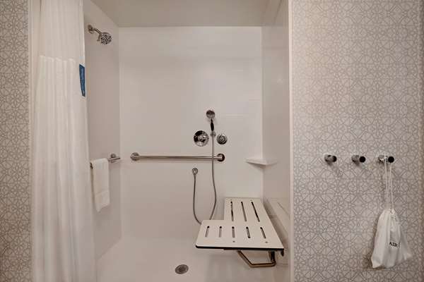  - Hampton Inn Crown Point - I-65, Exit 249