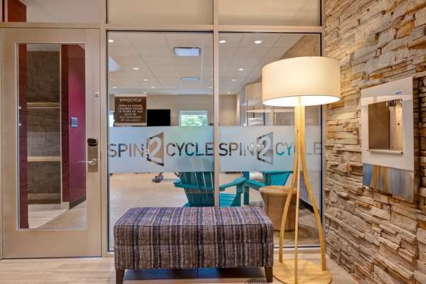 Fitness/ Exercise Room - Home2 Suites by Hilton Lincolnshire