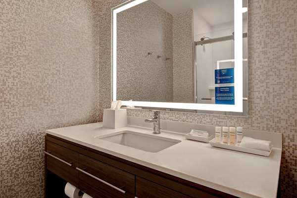  - Home2 Suites by Hilton Lincolnshire