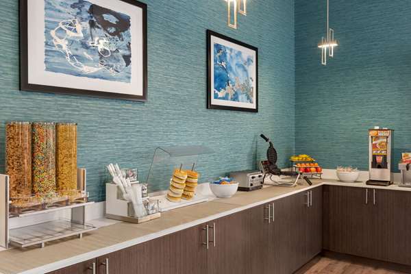  - Days Inn Bowling Green - I-65, Exit 22