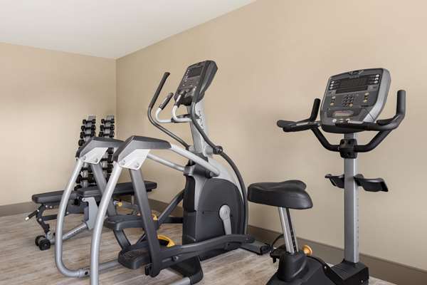 Fitness/ Exercise Room - Days Inn Bowling Green - I-65, Exit 22