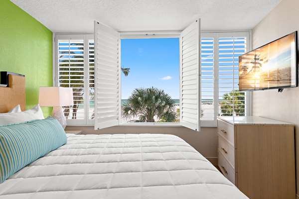 Suite - Bellwether Beach Resort St Pete Beach
