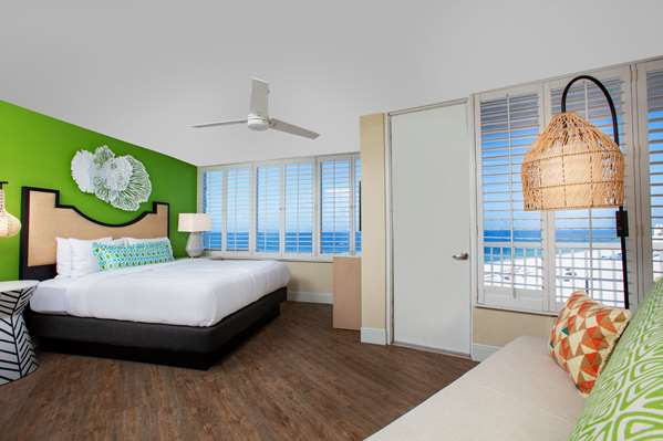 Suite - Bellwether Beach Resort St Pete Beach